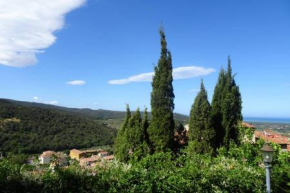 Incantevole appartamento con giardino vista mare